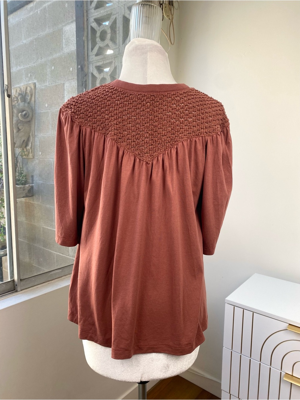 Nation LTD NWOT Crochet Yoke Swing Blouse Tee in Terracotta, Size S - Picture 5 of 8